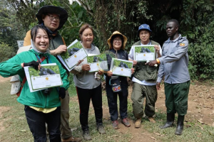 12 Days Gorilla Trek Masai Mara Wildebeest Migration Safari (USD $3042 PER PERSON)