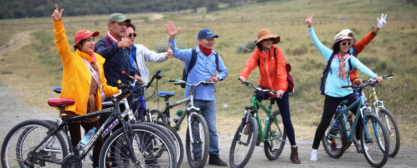 Bike cycling in Hell's Gate National Park during Super Africa Wildlife Adventures Safaris